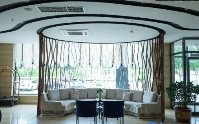 Wulanhaote Mengjia Hotel