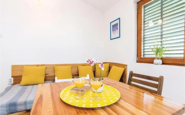 One-Bedroom Apartment in Maslenica