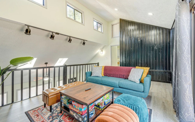 Lake & Pool Access: Poconos Retreat in Tobyhanna!