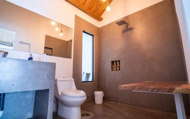 Curiol Boutique Hotel & Lounge