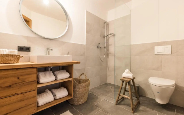 Lodge7 by Woods Lodge