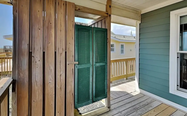 Blue Shamu by Topsail Realty