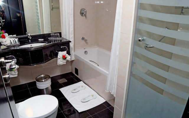 Royal Grand Suite Hotel