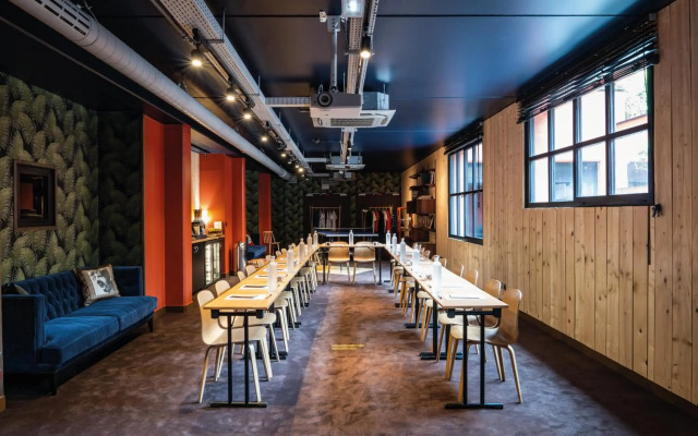 Mob Hotel Paris les Puces