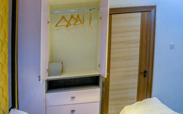 Plistbooking Xive 3 bedroom Luxury Abuja Apartment
