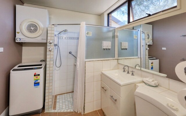 Executive Hideaway Motel