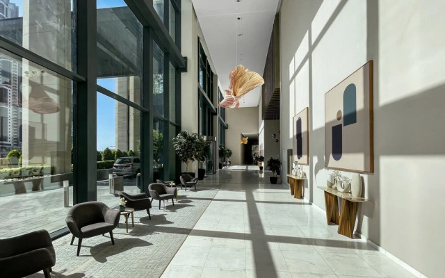 bnbme | Boulevard Heights | 3 + Maids