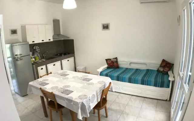 WHITE POOL Matino - Gallipoli - 5pl