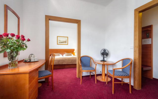 Hotel Harmony