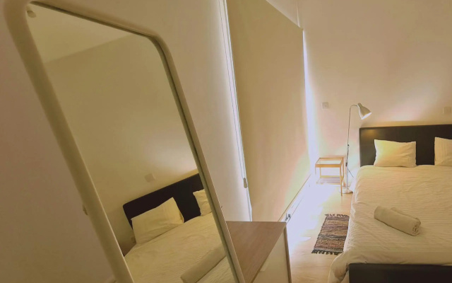 STAY Vivid City Apartment
