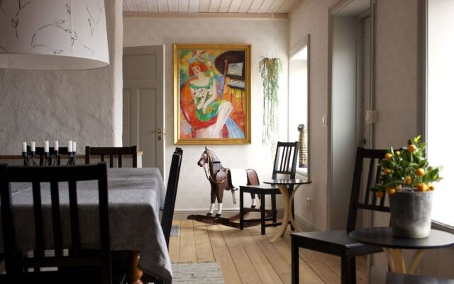 Chinova Mötesgård