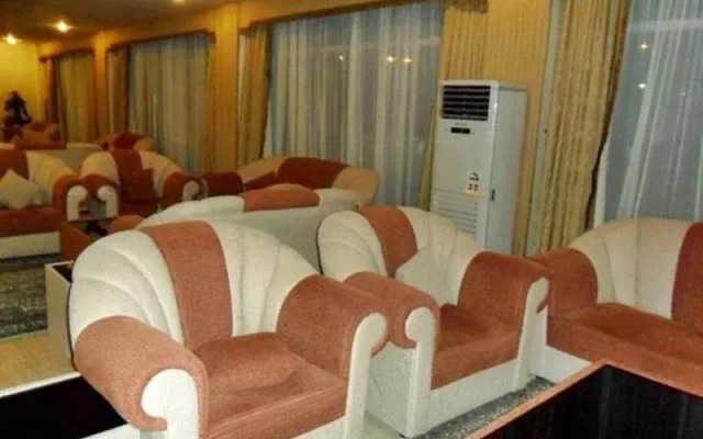 Al Yamama Hotel