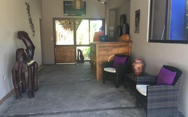 Hotel Costa Del Sol Inn