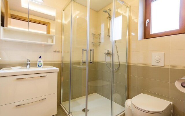 Awesome Home in Sisan With Wifi and 2 Bedrooms