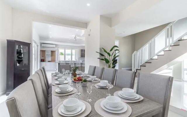 Direct Ocean Front Villa With Private Pool + View! Boca Catalina Malmok!