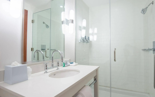 Four Points by Sheraton Saskatoon