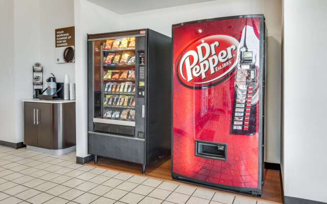 Motel 6 Longview, TX - North