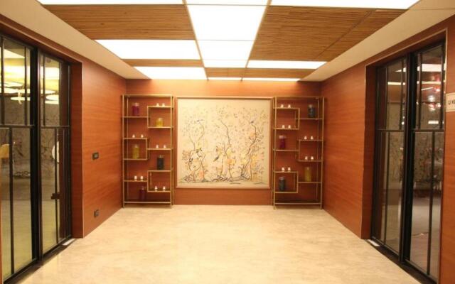 Udman Greater Noida By Ferns N Petals