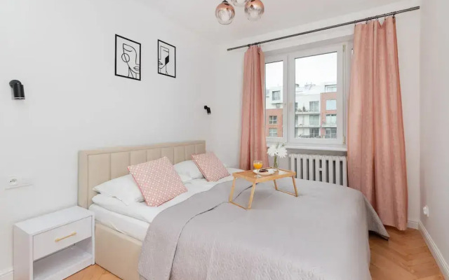 Apartment With Balcony Gdańsk by Renters