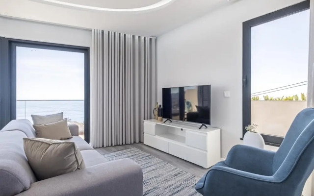 Sunshine Deluxe B by Madeira Sun Travel