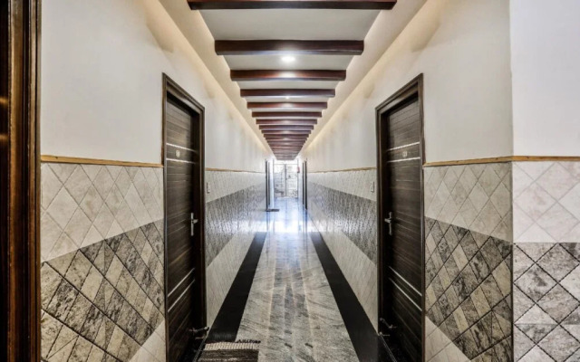 Hotel St Anne's By OYO Rooms