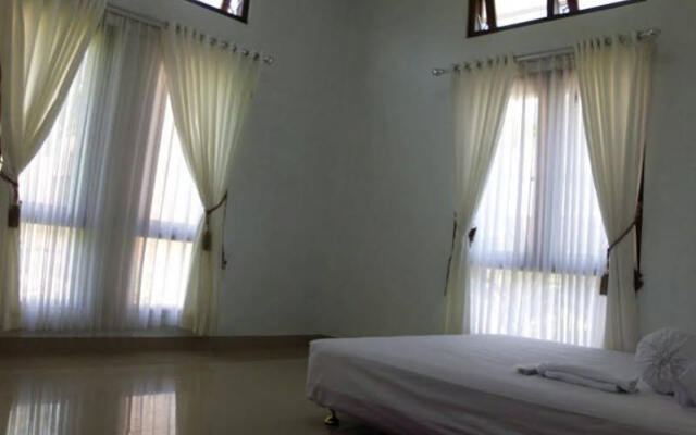 Villa Tropis