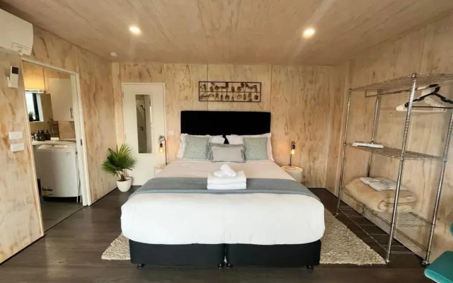 Wayfarer Lodge Studio