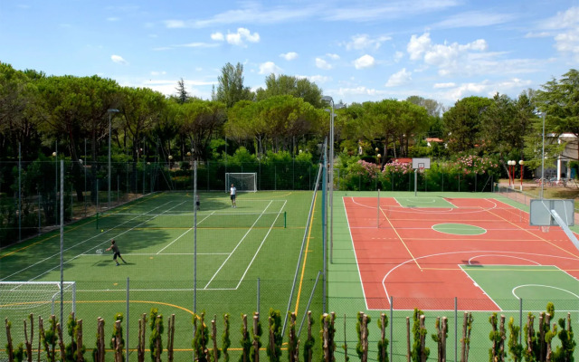 Club Del Sole Marina Julia Family Collection