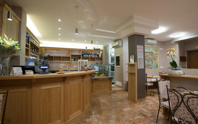 Hotel Italia