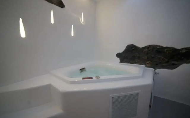 Eternity Suites Santorini
