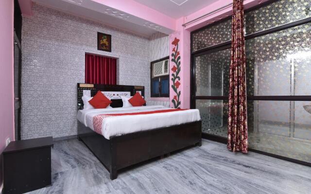 OYO 43148 Hotel Classio