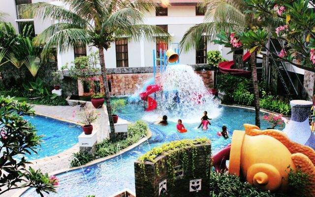 Santika Premiere Kota Harapan Indah