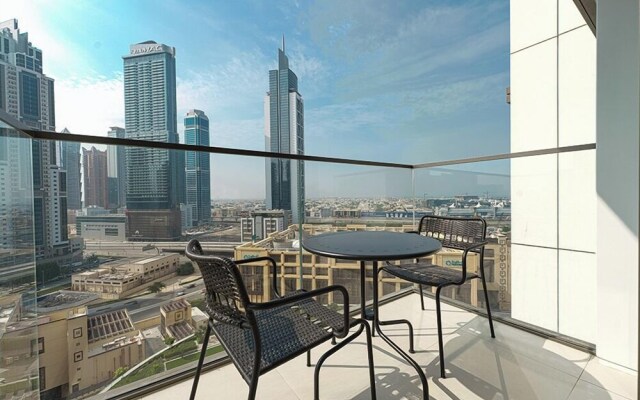 Stayis- 1 BR Spacious & Luxury Apartment