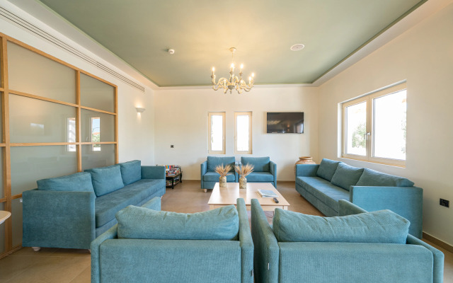 Costa Rossa -Adults Only