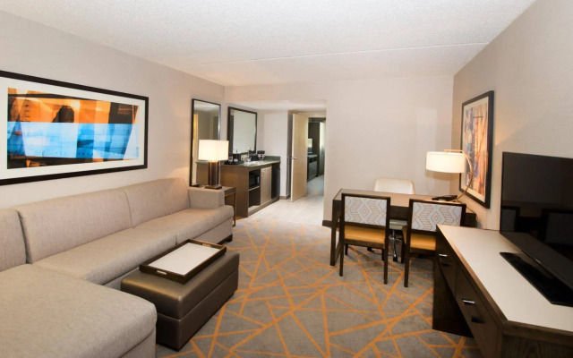 Embassy Suites by Hilton Cincinnati Northeast Blue Ash
