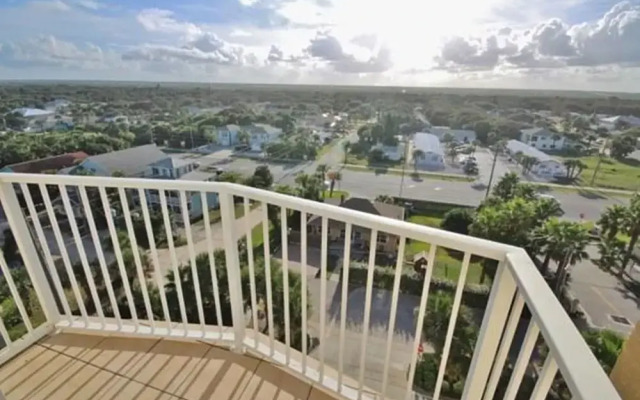 Malibu 704 Apartment 3