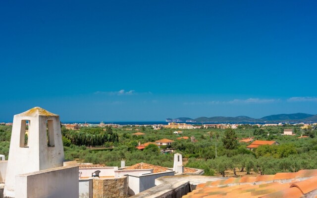 Vista Blu Villa With Shared Pool