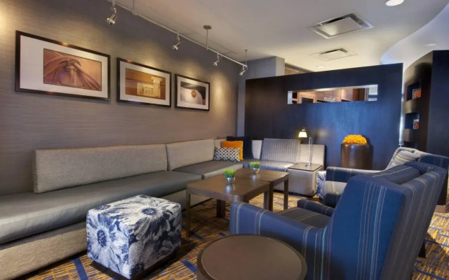 Courtyard by Marriott Madison East