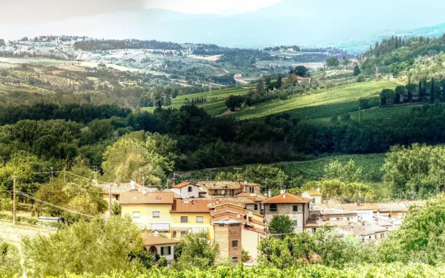 Villa Ademollo with Pool in Chianti Hills