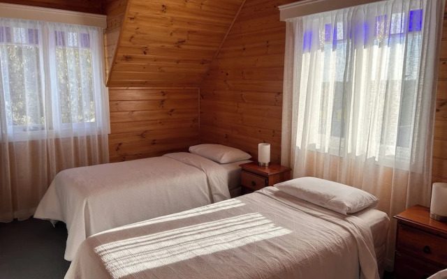 Sails - Elegant, spacious beach villa