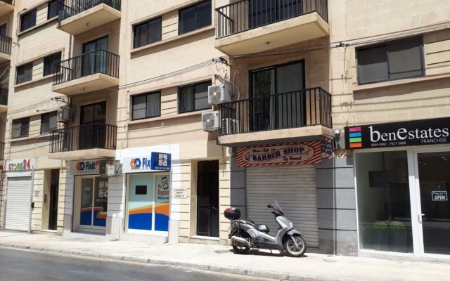 Modern 3 Bedroom 3 Bathroom Near Balluta Bay Sliema