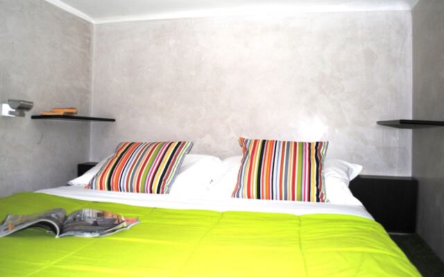 Bnbook Green Zone Studio