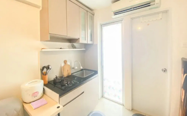 Beautiful And Cozy 2Br Bassura City Apartment