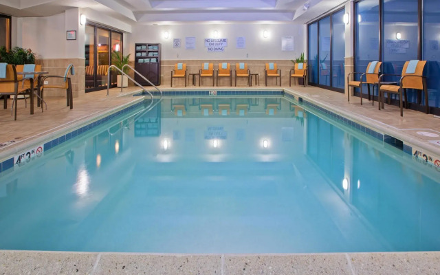 Courtyard by Marriott Chicago Midway Airport