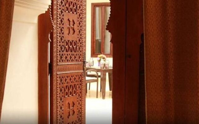 Riad Charlott'