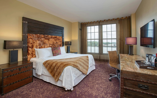 The Bohemian Hotel Savannah Riverfront, Autograph Collection