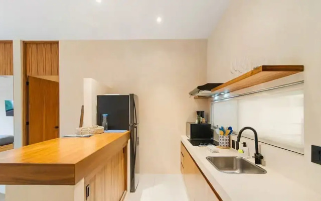 Spacious 3 Br w Private Pool Exclusive Gym