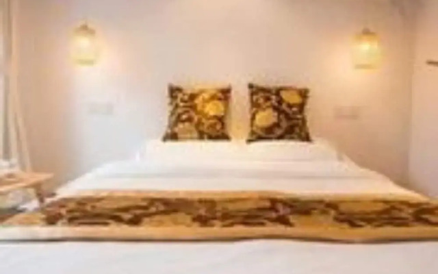 Beijing Heshe Courtyard Hotel