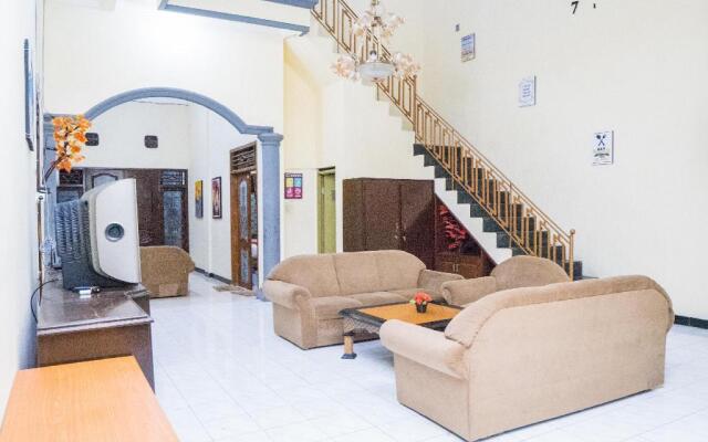 Al Thalib 8 Syariah by Oyo Rooms