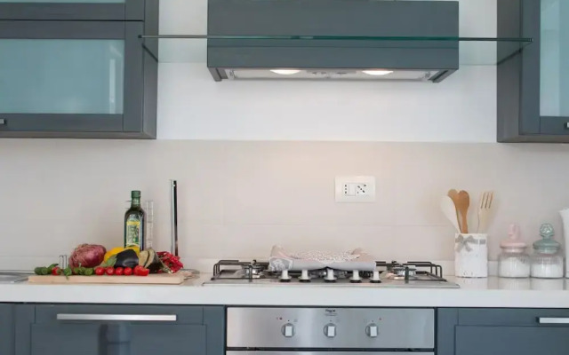 TD Villa Patrizia Pool & Alfresco Kitchen